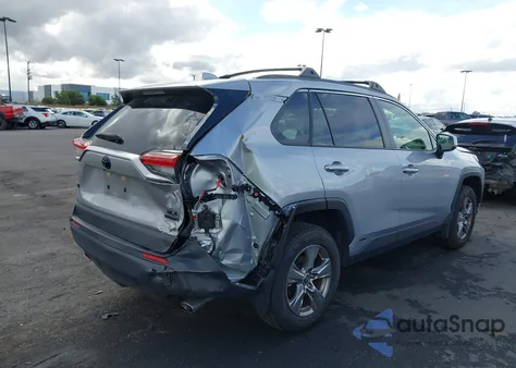 2024 Toyota Rav4 Hybrid Xle z USA, uszkodzony, nr VIN JTMRWRFV8RD217248